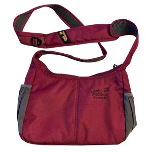 Jack Wolfskin Burgundy and Gray Everyday Crossbody Bag